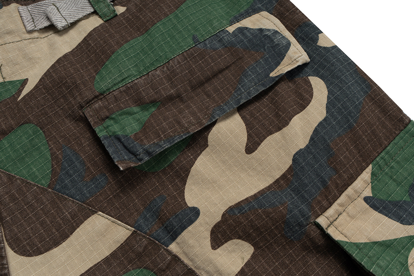 IAC | Camo loose shorts