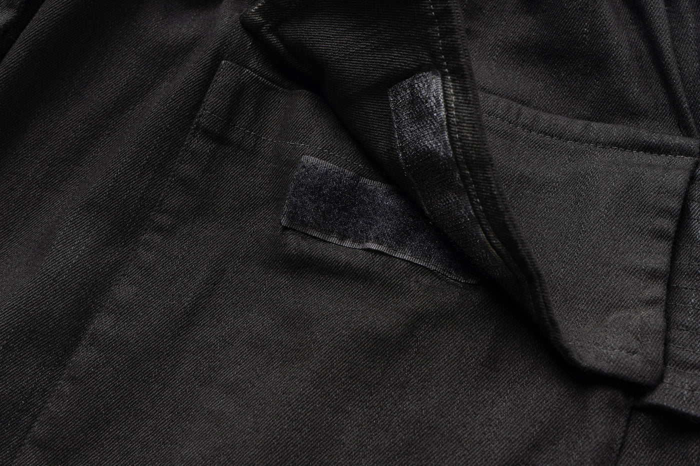 IAC | Dark creatch cargo shorts