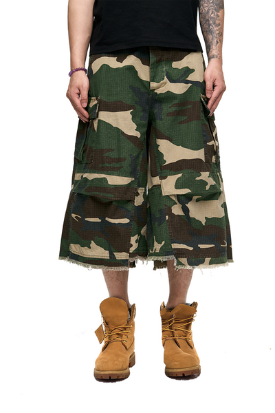 IAC | Camo loose shorts