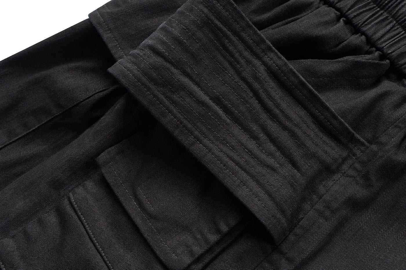 IAC | Dark creatch cargo shorts