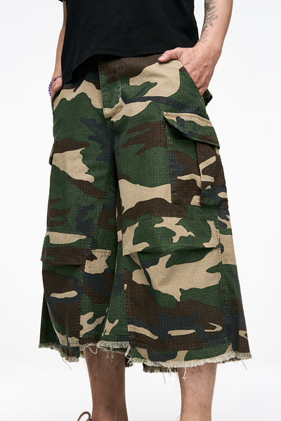 IAC | Camo loose shorts