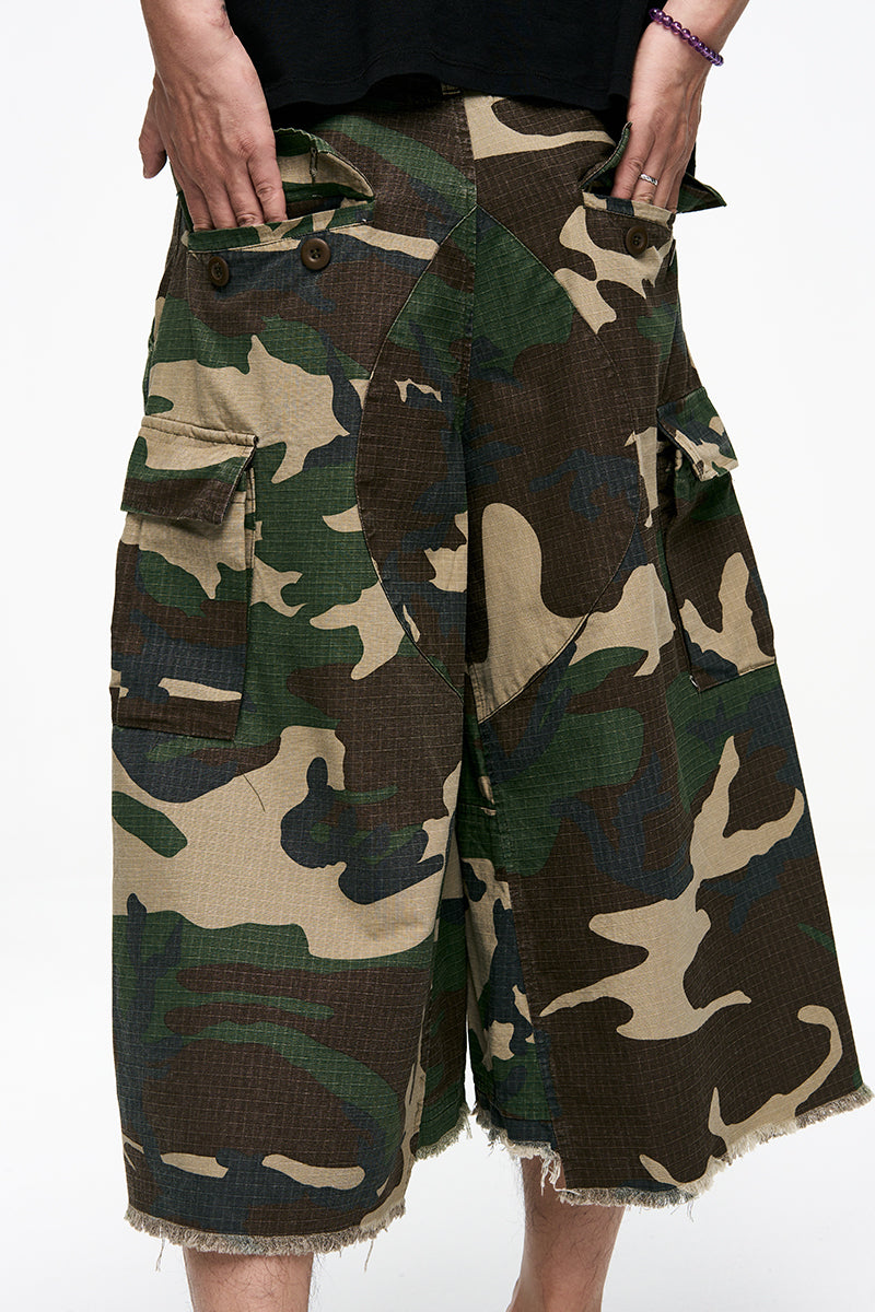 IAC | Camo loose shorts