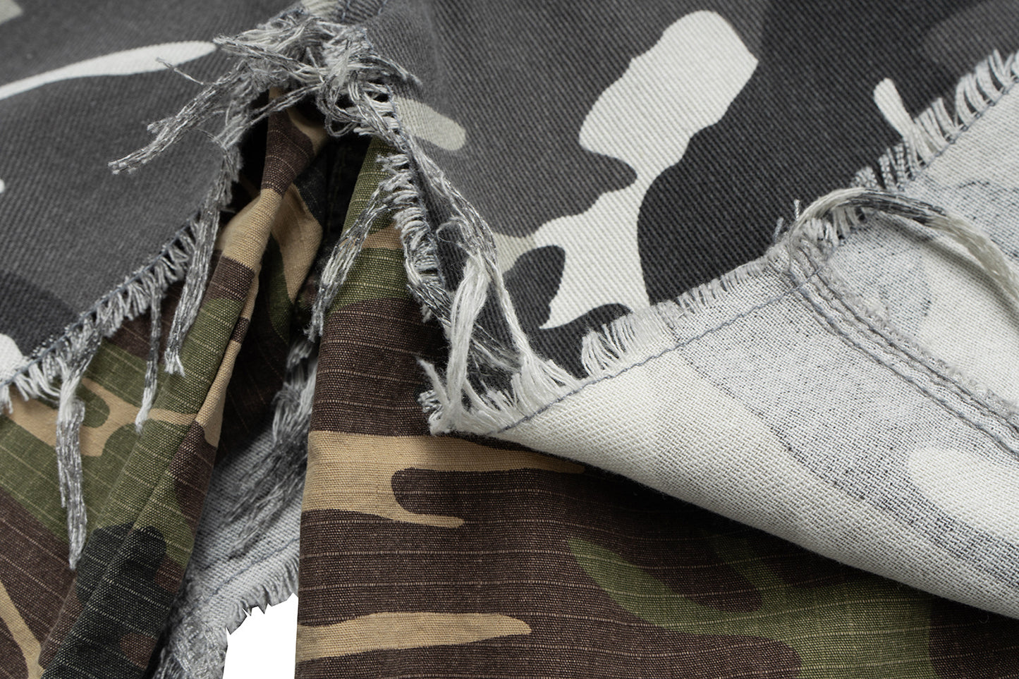 IAC | DOUBLE WHITE CAMO SHORTS I AM SEX