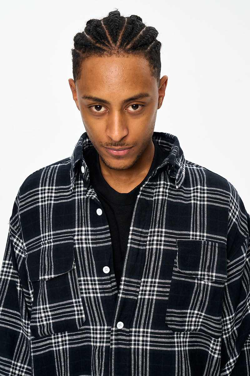 IAC | CASH FLOW black flannel