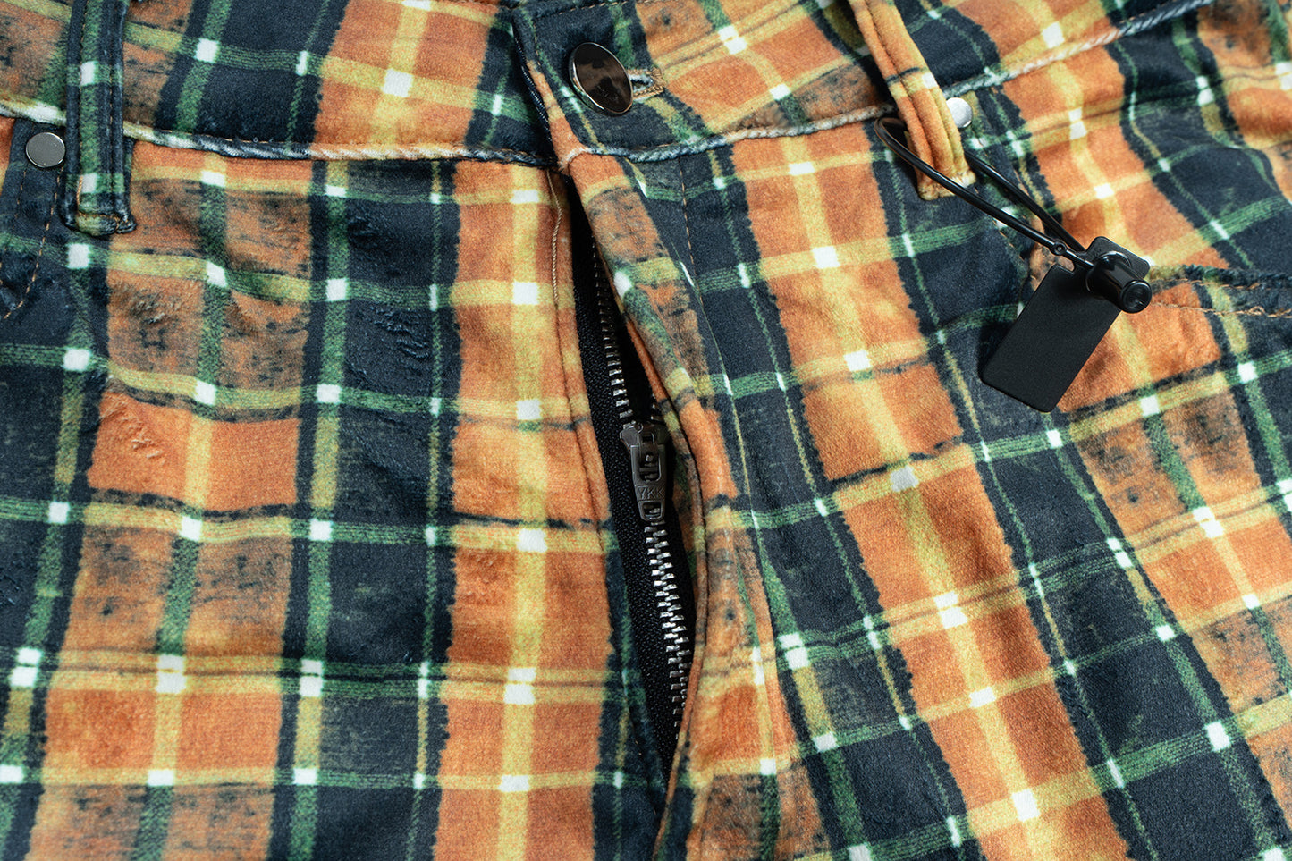 IAC | STRUCTURED SHORTS