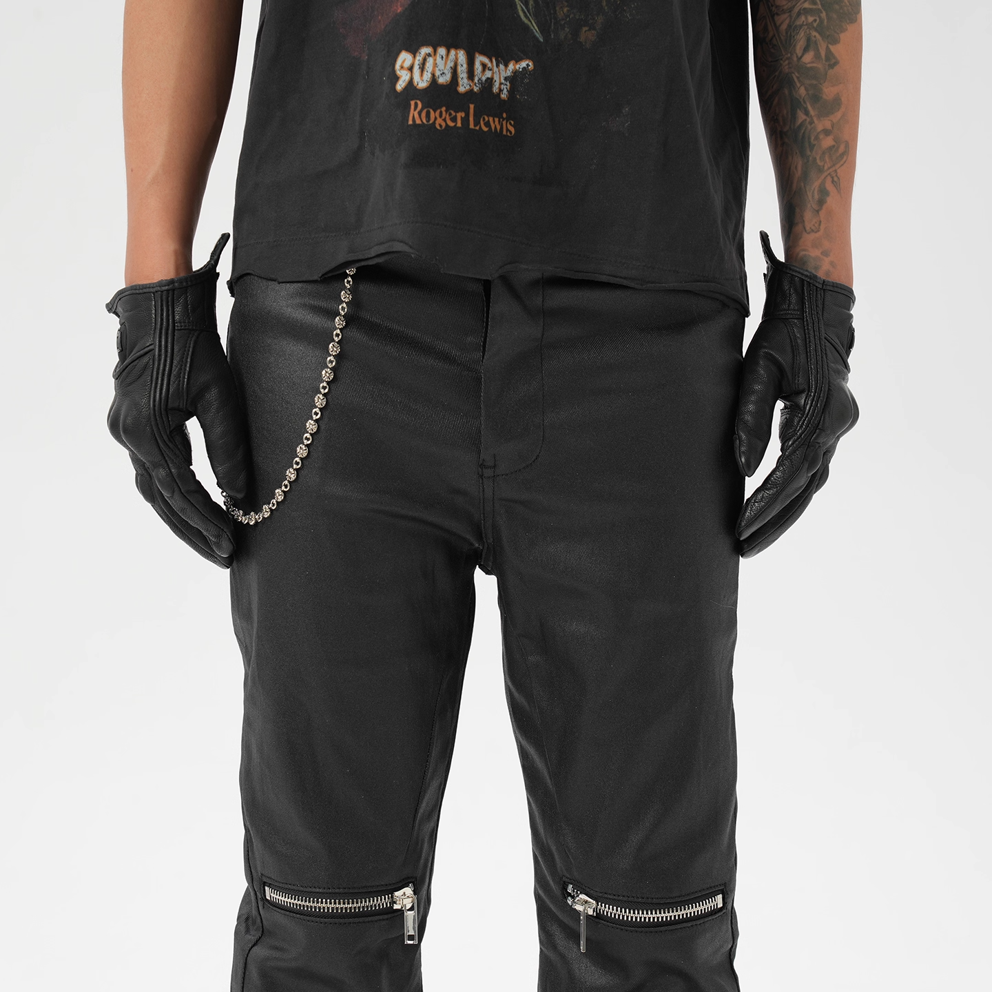 IAC | KNEE ZIPPER LOOSE PANTS (LEATHER EFFECT)