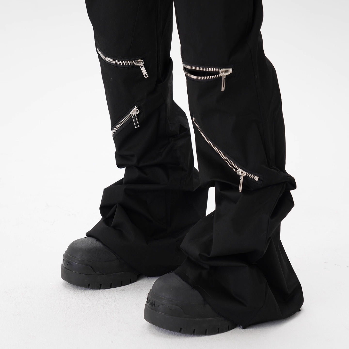 IAC | Black high cross denim pants