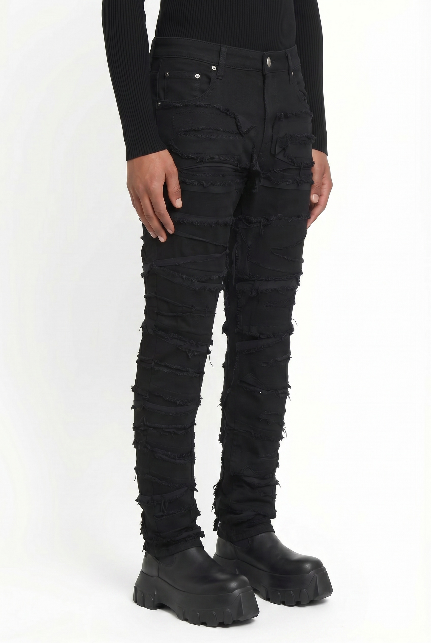 IAC | DISTRESSED BLACK PANTS