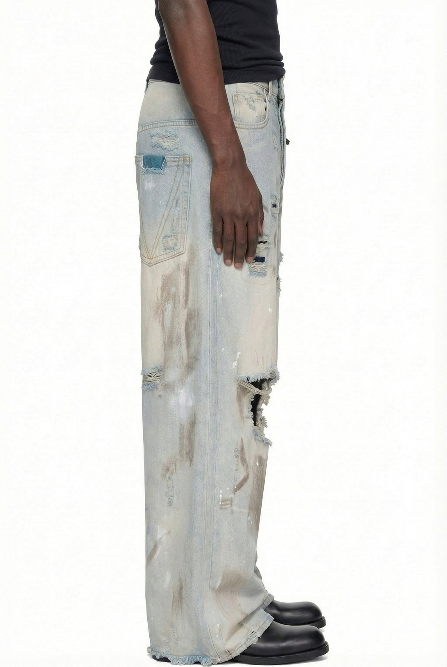 IAC | DIRTY EARTH DISTRESSED BAGGY JEANS